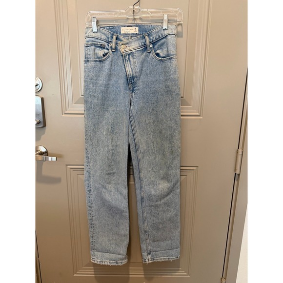 Abercrombie & Fitch Denim - Abercrombie & Fitch The 90s Straight Ultra High Rise‎ Jeans Size 25/0S